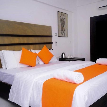 360 Beach Residence Negombo Eksteriør billede