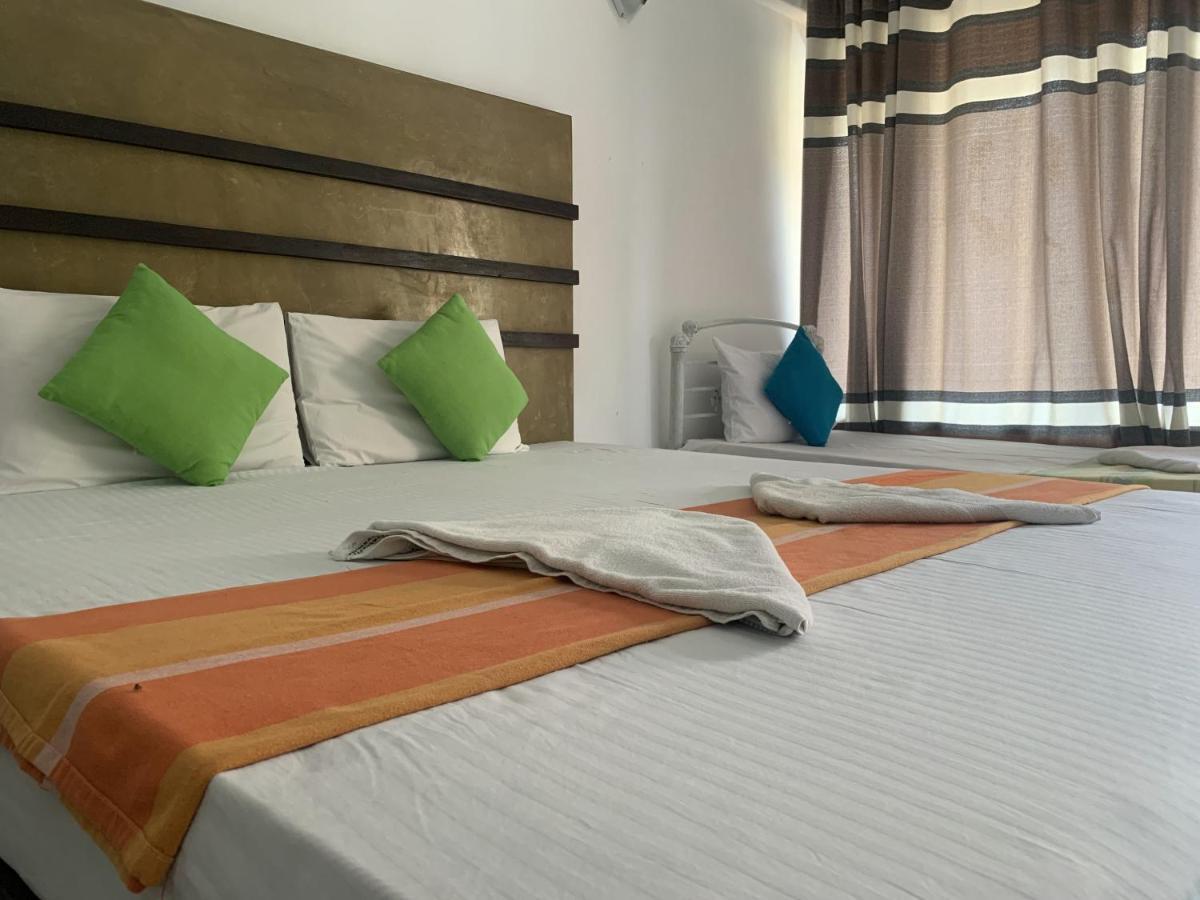 360 Beach Residence Negombo Eksteriør billede